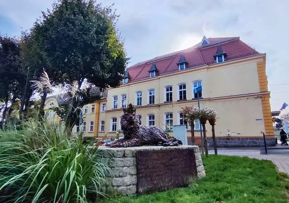 Nowa dyrektor szkoły w Bełcznej – zmiana po latach pracy Piotra Kielana