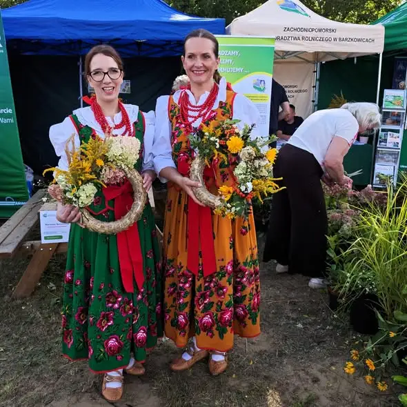 Warsztaty florystyczne podczas Gminnego Święta Chleba w Radowie Małym