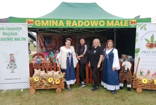 Koło Gospodyń Wiejskich z Radowa Małego na targach AGRO POMERANIA w Barzkowicach
