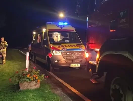 Nocna akcja ratunkowa w Radowie Wielkim — poszkodowany trafił pod opiekę służb