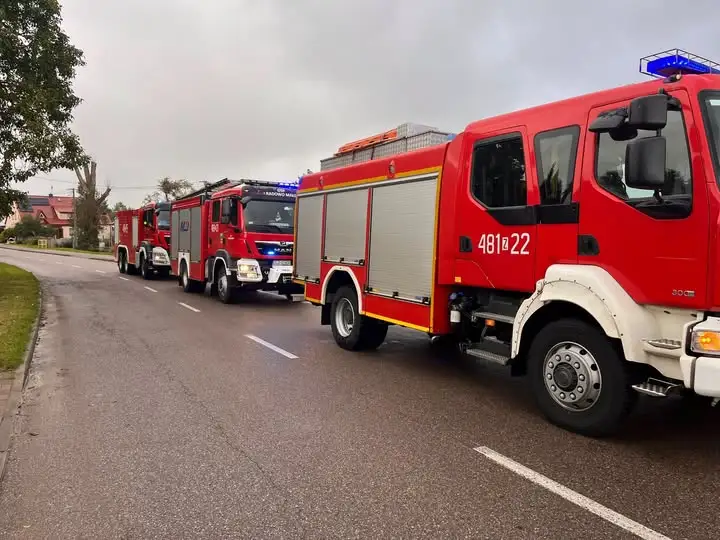 Pożar w Siedlicach – zadymienie w mieszkaniu, interweniowały OSP Radowo Małe i JRG Łobez